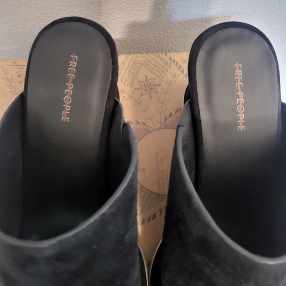 Free People Running in Wedges - Picture 6 of 11